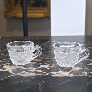 Set of 2 Vintage Daisy Button Glass Mini Mugs Punch Cups Salt Cellars Barware